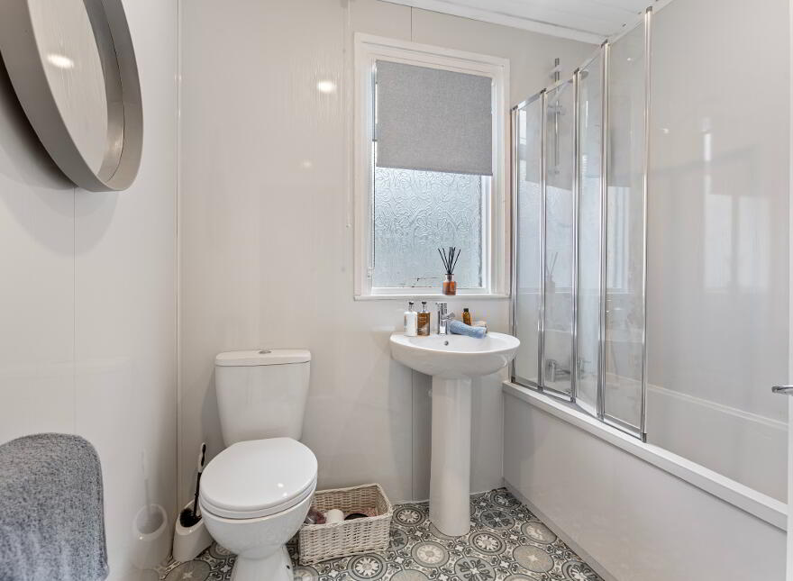 112 Ballymoney Road, Ballymena, BT43 5BZ