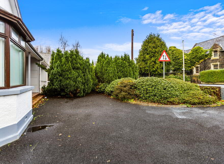 112 Ballymoney Road, Ballymena, BT43 5BZ