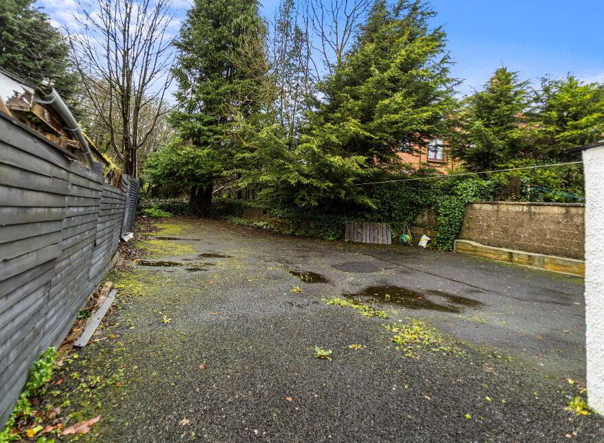 112 Ballymoney Road, Ballymena, BT43 5BZ