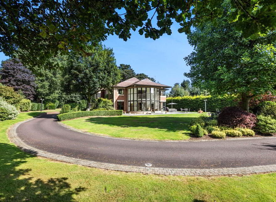 190 Upper Malone Road, Belfast, BT17 9JZ