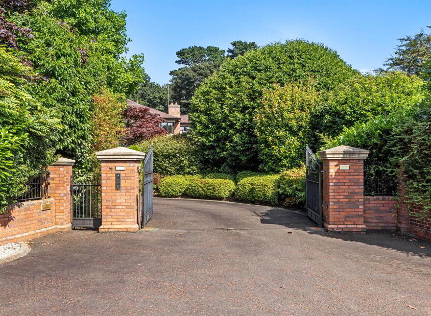 190 Upper Malone Road, Belfast, BT17 9JZ