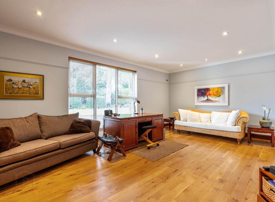 190 Upper Malone Road, Belfast, BT17 9JZ