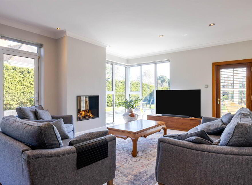 190 Upper Malone Road, Belfast, BT17 9JZ