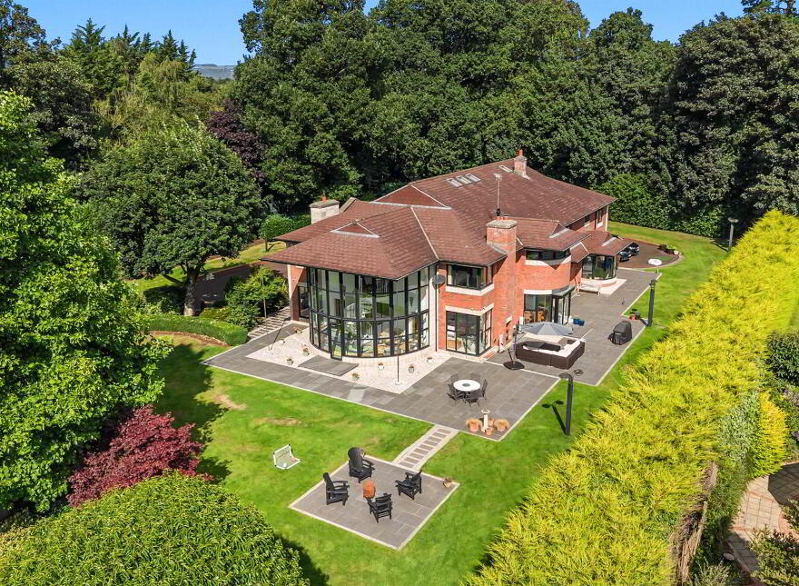 190 Upper Malone Road, Belfast, BT17 9JZ