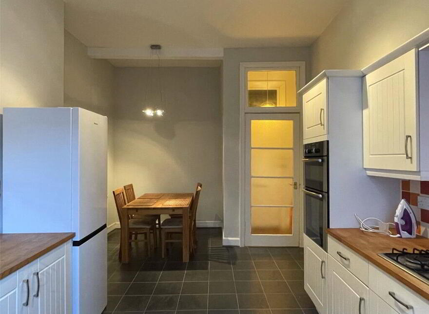 2 Montpelier, Bruntsfield, Edinburgh, EH10 4NA