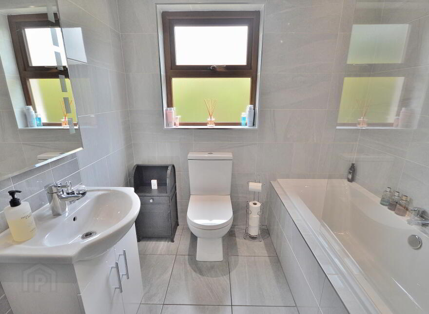 29 Old Forge Lane, Newtwonards, Newtownards, BT23 8GF