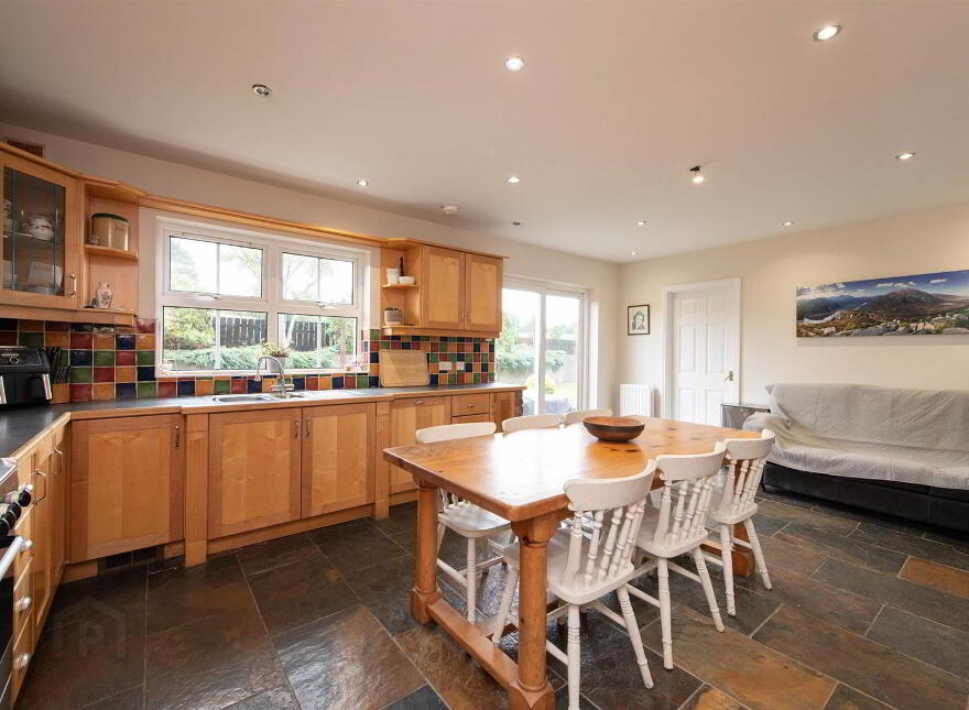 86 Teconnaught Road, Crossgar, BT30 9HH