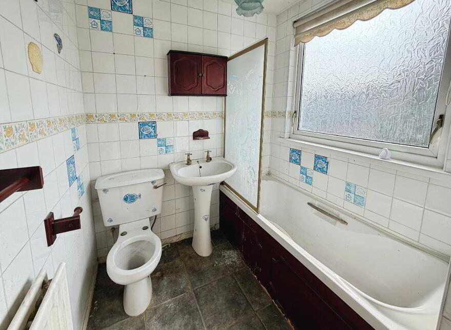 5 Cairnmore Drive, Lisburn, BT28 2DP