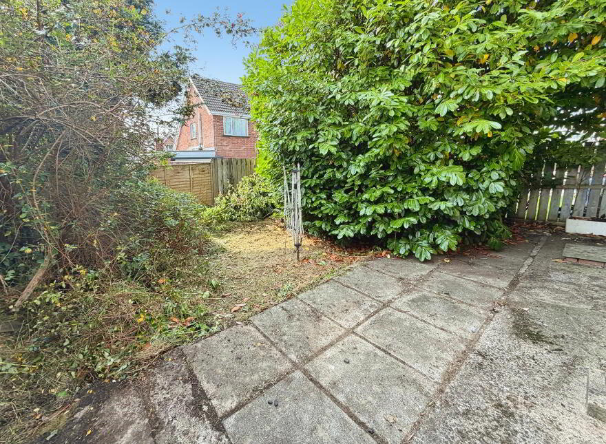 5 Cairnmore Drive, Lisburn, BT28 2DP