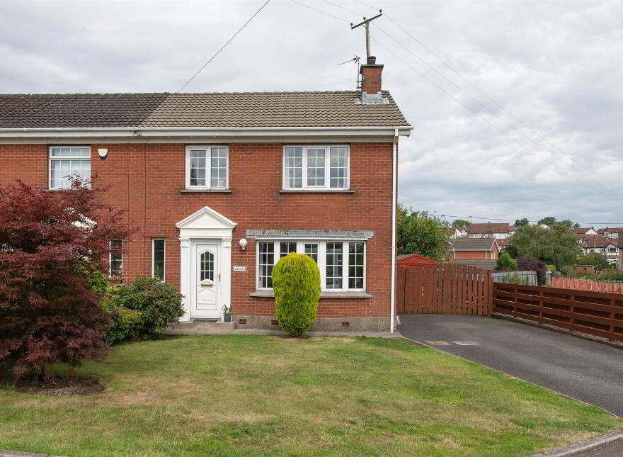 7 Winchester Grove, Carryduff, Belfast, BT8 8QF