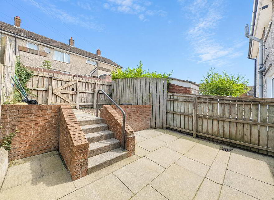 8 Castlemara Drive, Carrickfergus, BT38 7RB