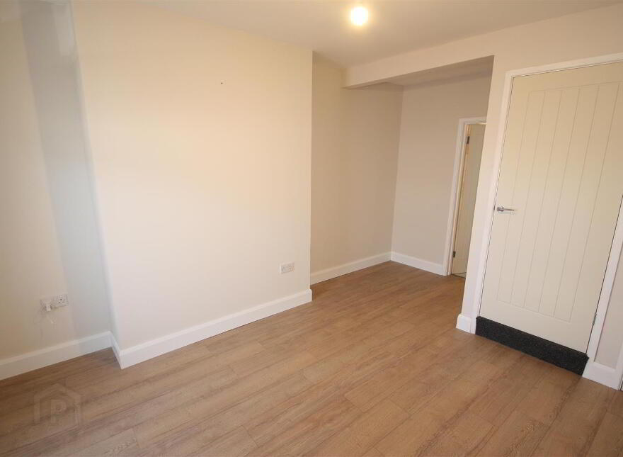 21 Lisburn Street, Ballynahinch, BT24 8BD