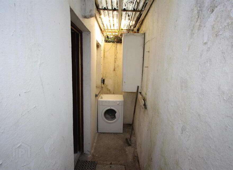 21 Lisburn Street, Ballynahinch, BT24 8BD