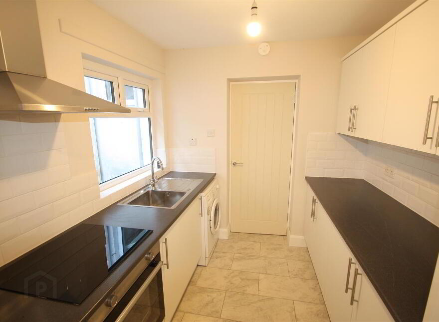21 Lisburn Street, Ballynahinch, BT24 8BD