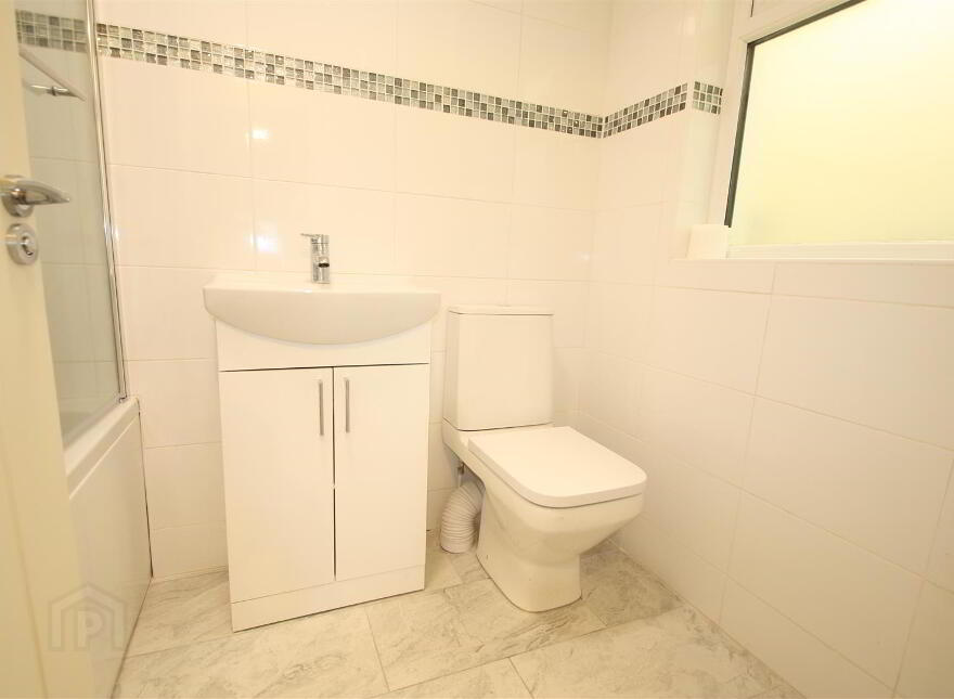 21 Lisburn Street, Ballynahinch, BT24 8BD
