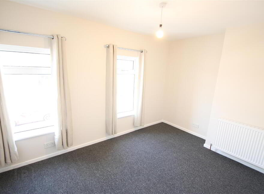 21 Lisburn Street, Ballynahinch, BT24 8BD