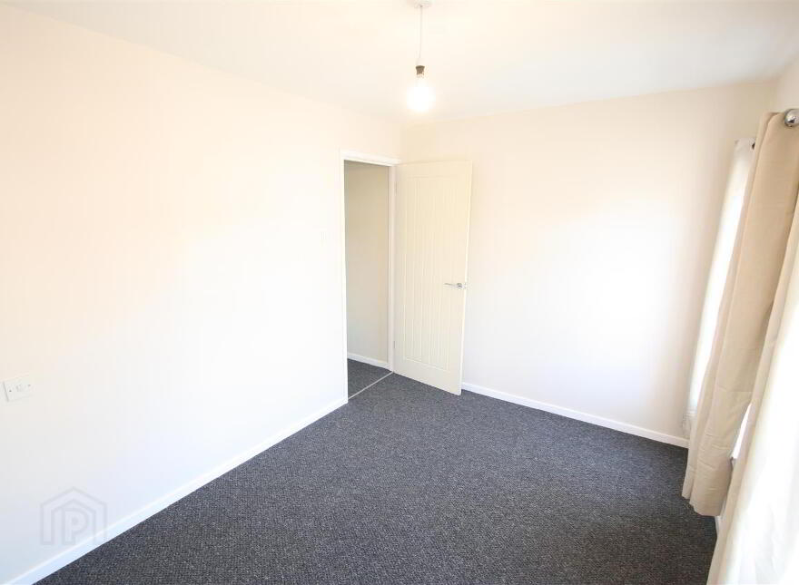 21 Lisburn Street, Ballynahinch, BT24 8BD