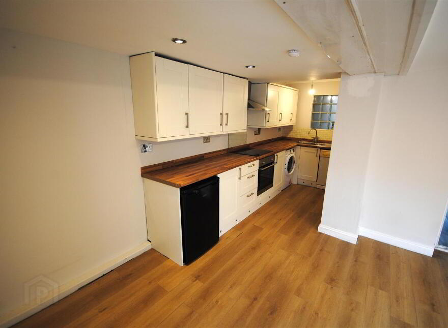 160 Greenville Road, Belfast, BT5 5JY
