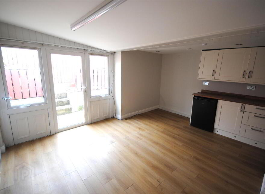 160 Greenville Road, Belfast, BT5 5JY