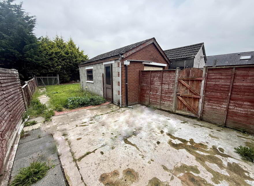 254 Castlereagh Road, Belfast, BT5 6AE