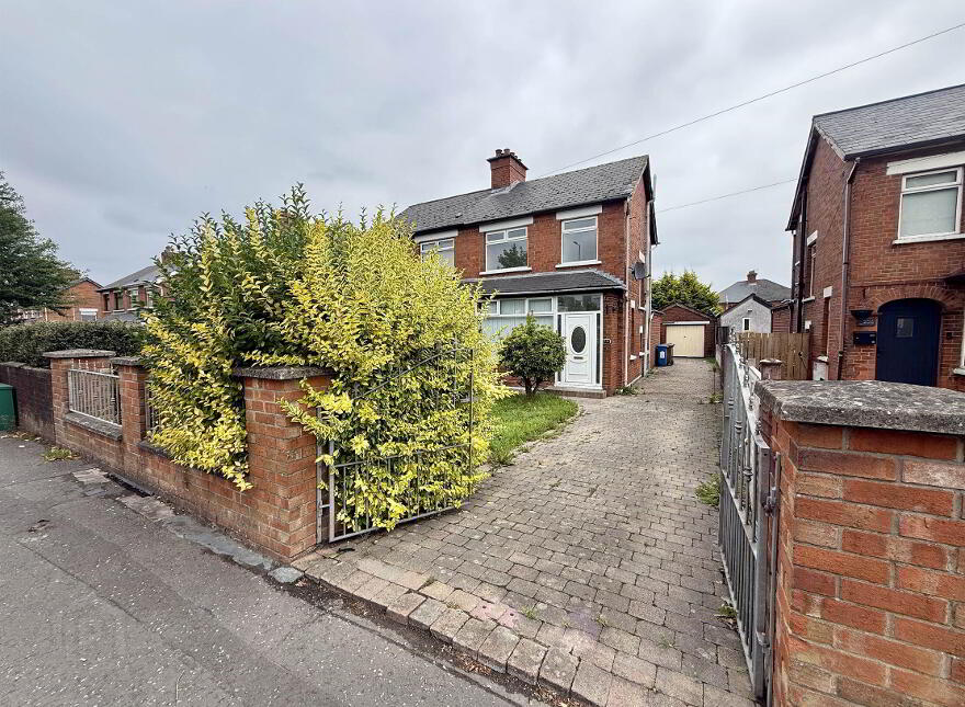 254 Castlereagh Road, Belfast, BT5 6AE