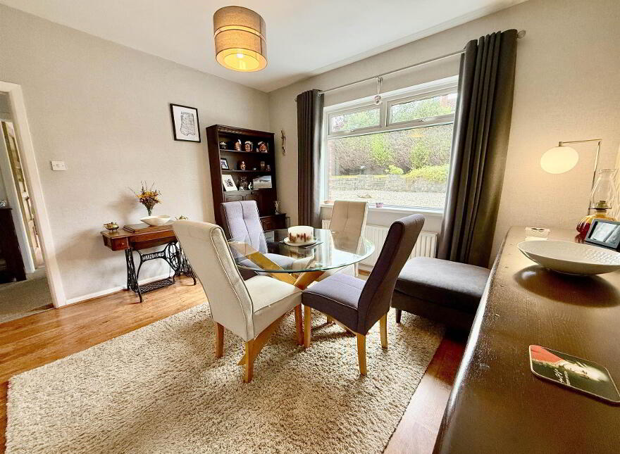 6 Gilnahirk Avenue, Belfast, BT5 7DR