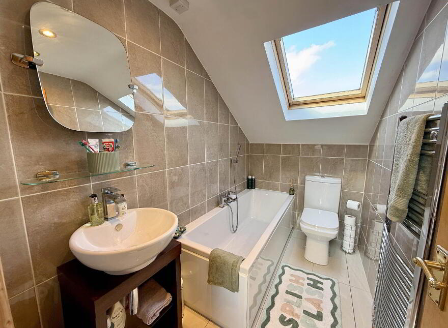 6 Gilnahirk Avenue, Belfast, BT5 7DR