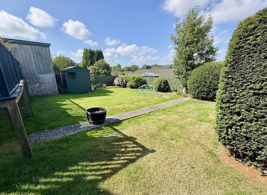 6 Gilnahirk Avenue, Belfast, BT5 7DR