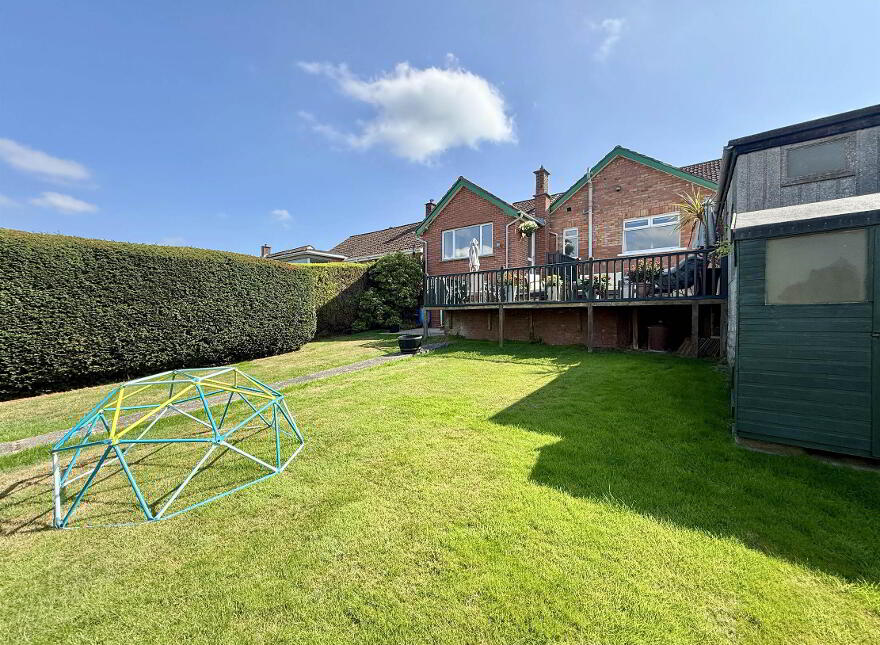 6 Gilnahirk Avenue, Belfast, BT5 7DR