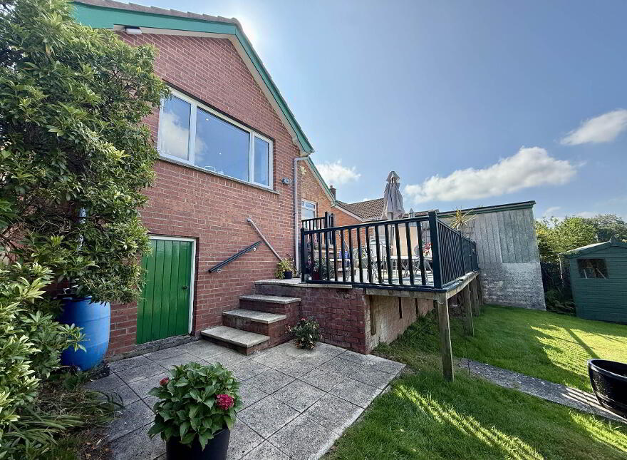 6 Gilnahirk Avenue, Belfast, BT5 7DR