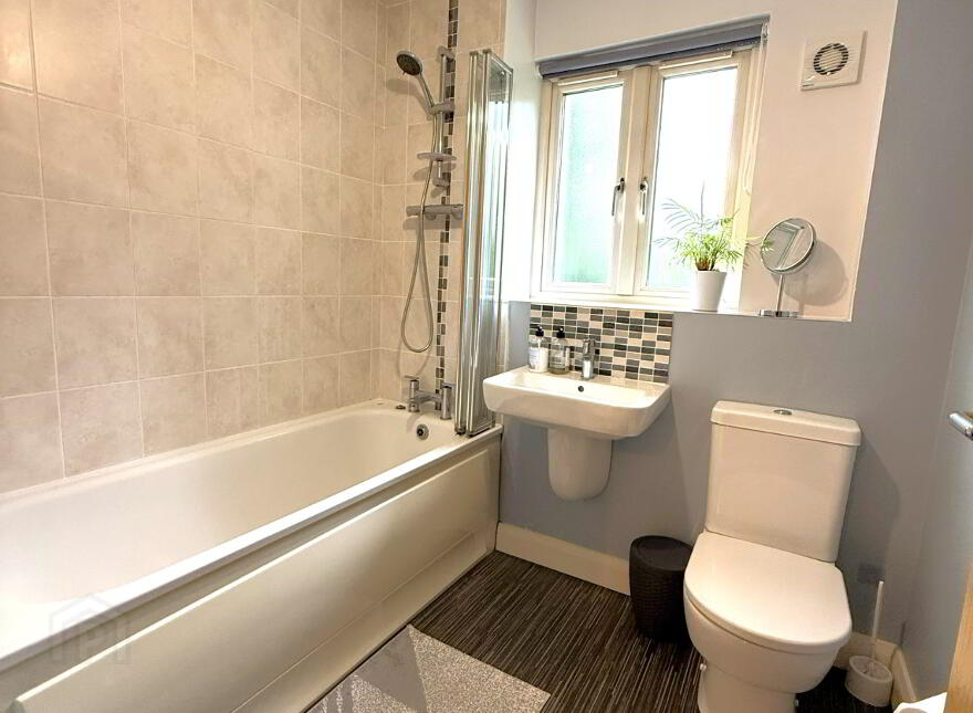 4 Badgers Lane, Ballinderry Road, Lisburn, BT28 2ZH
