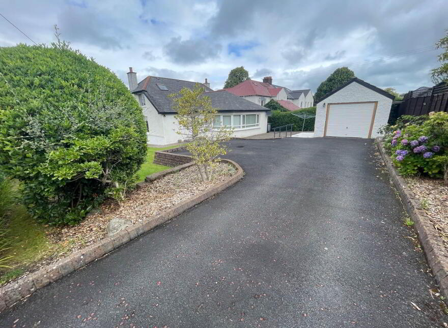 38 Demesne Road, Holywood, BT18 9NB