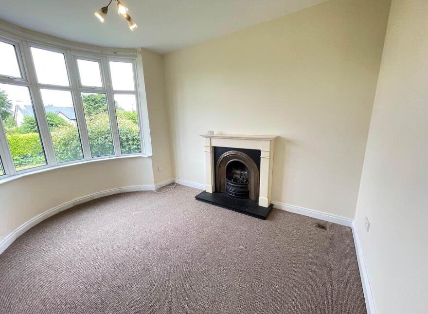 38 Demesne Road, Holywood, BT18 9NB