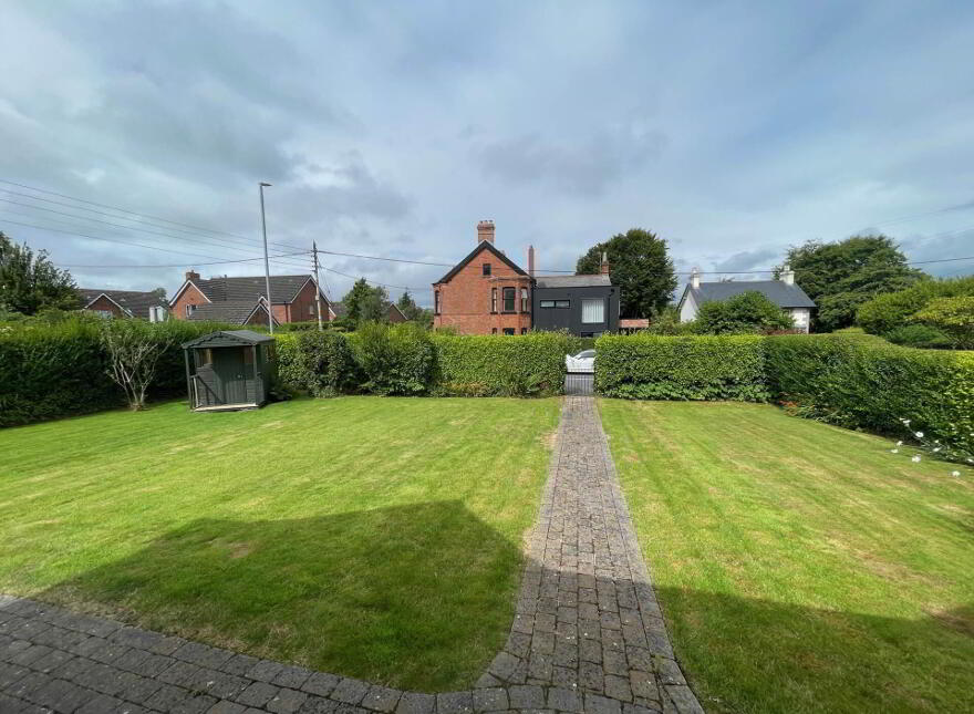 38 Demesne Road, Holywood, BT18 9NB