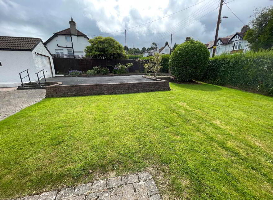 38 Demesne Road, Holywood, BT18 9NB