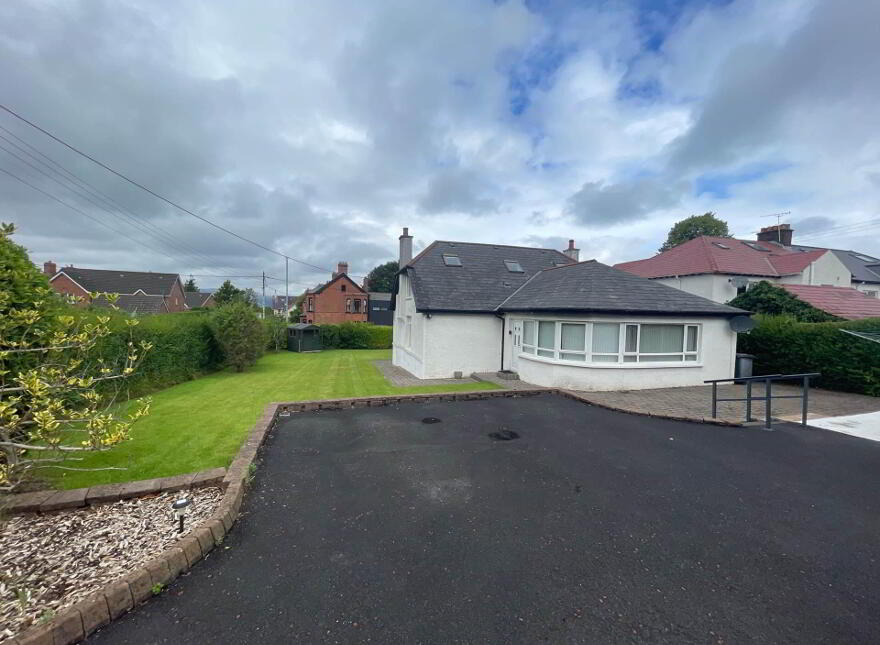 38 Demesne Road, Holywood, BT18 9NB