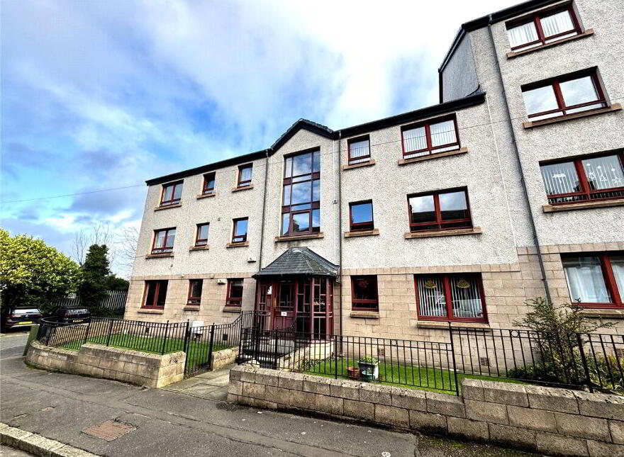 23 Piersfield Grove, Piersfield, Edinburgh, EH8 7BU