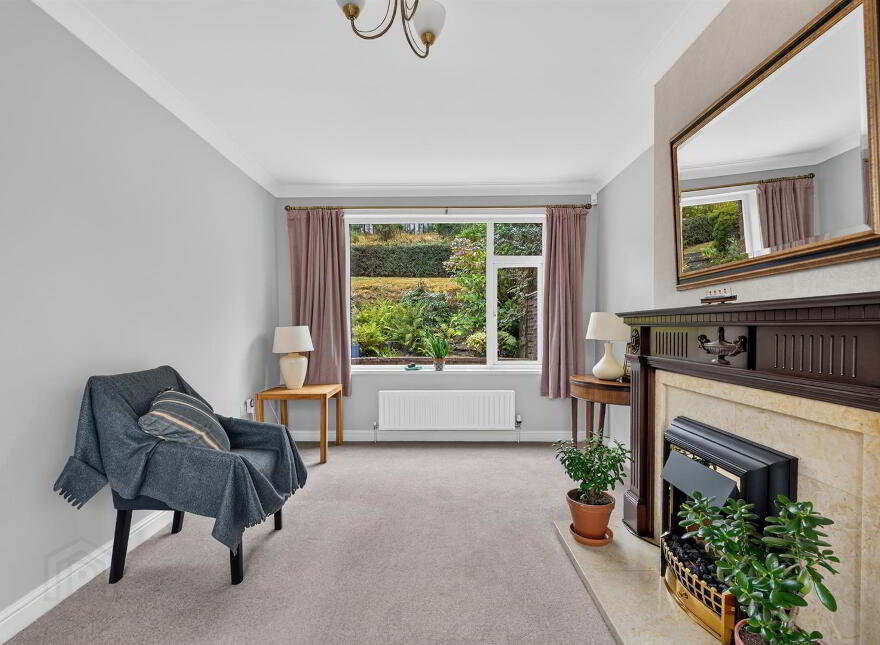 28 Hillside Drive, Belfast, BT9 5EJ