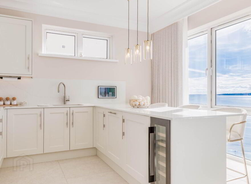 Apt 6, Shore Road, Greenisland, Carrickfergus, BT38 8NT
