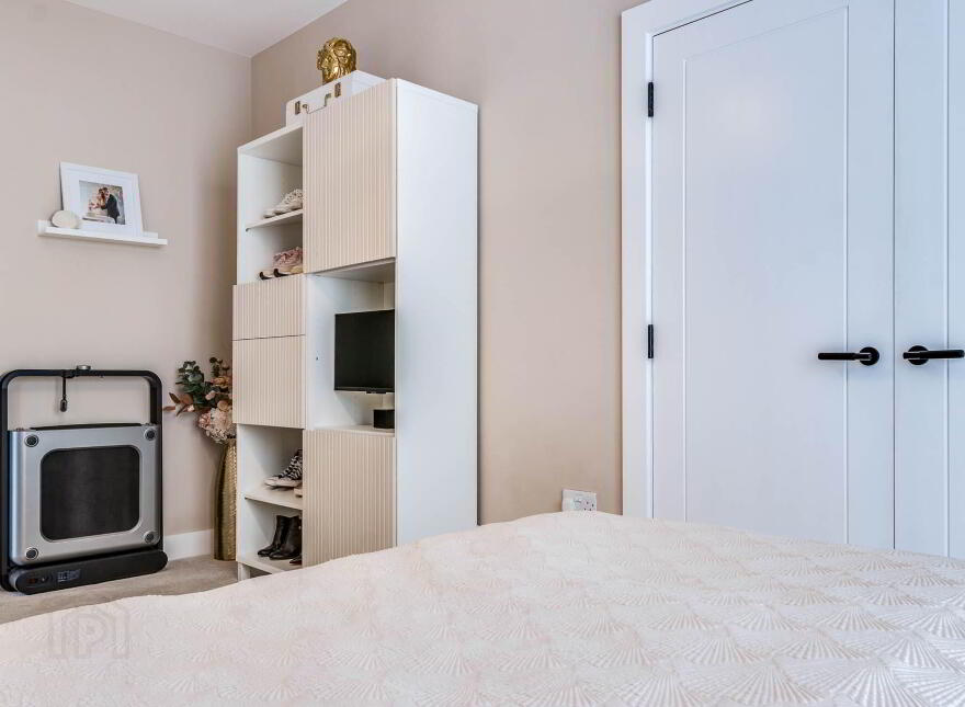 Apt 6, Shore Road, Greenisland, Carrickfergus, BT38 8NT