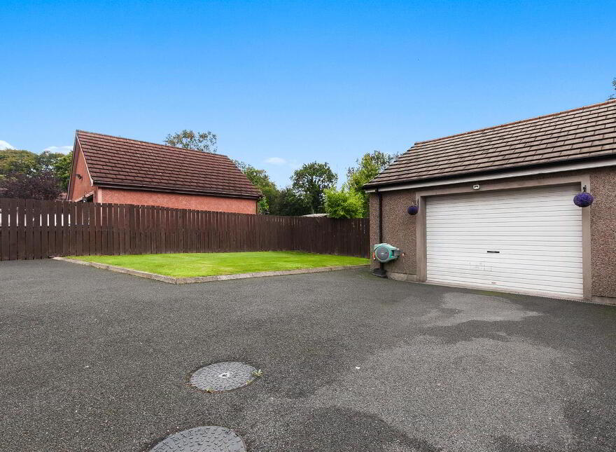 143 Hillhead Road, Ballyclare, BT39 9LN