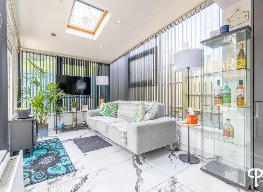 53 Burnside Avenue, Belfast, BT8 6HW