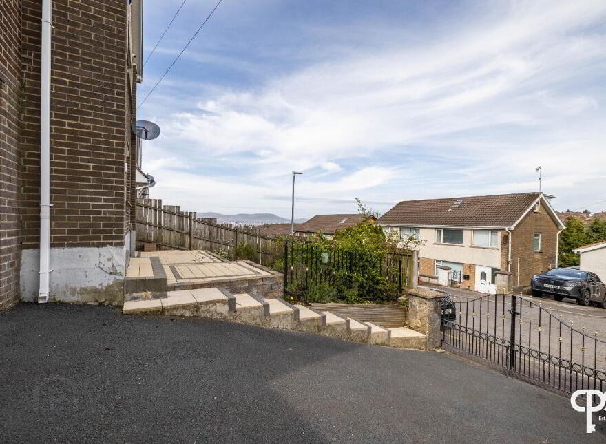 53 Burnside Avenue, Belfast, BT8 6HW