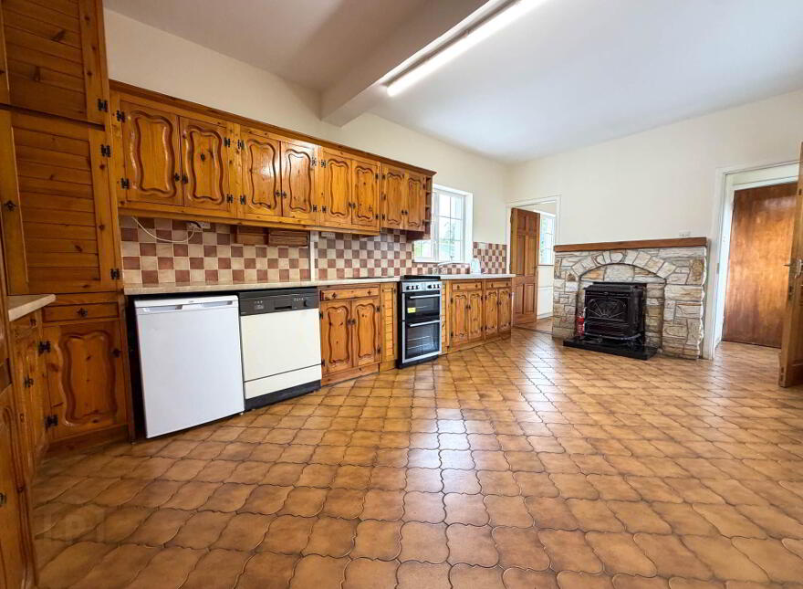 Smiths Road, Charleville, P56HR82