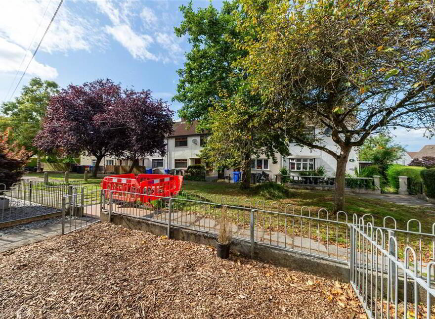 142 Benmore Drive, Belfast, BT10 0EJ
