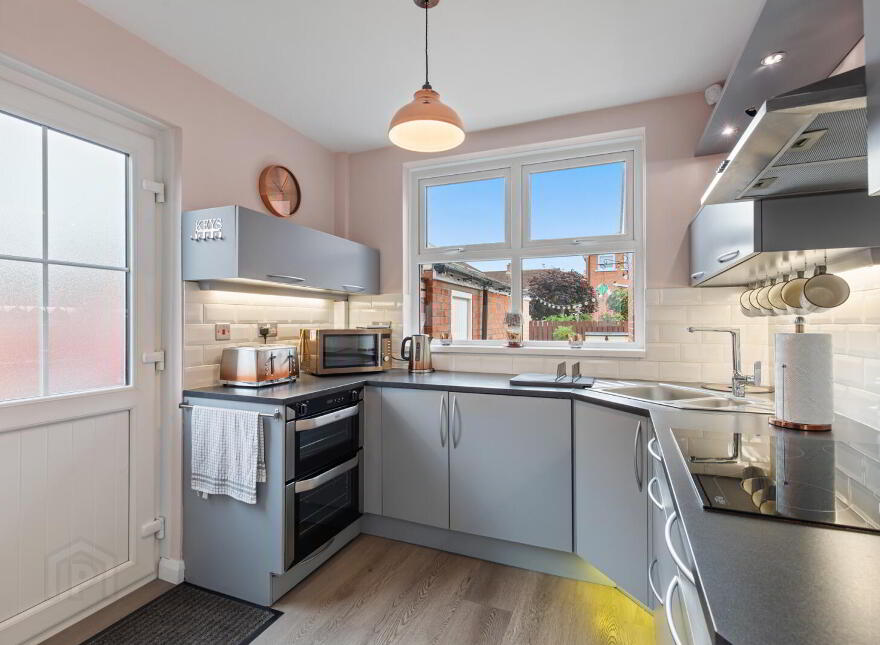 31 Norwood Avenue, Belfast, BT4 2EF