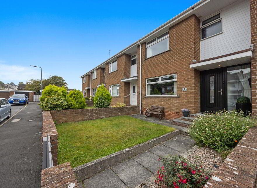 1 Knowes Crescent, Ballynahinch, BT24 8LJ