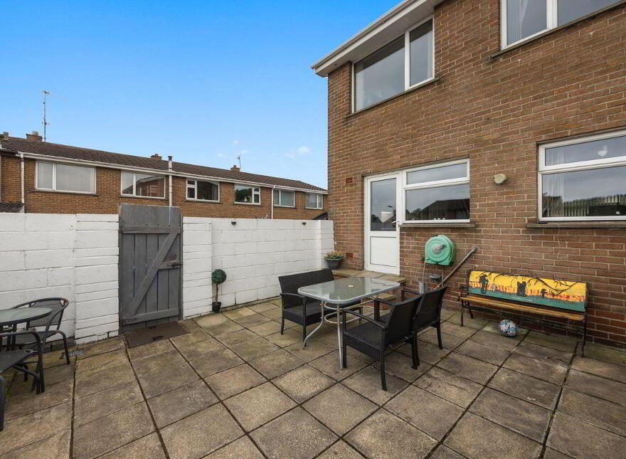 1 Knowes Crescent, Ballynahinch, BT24 8LJ