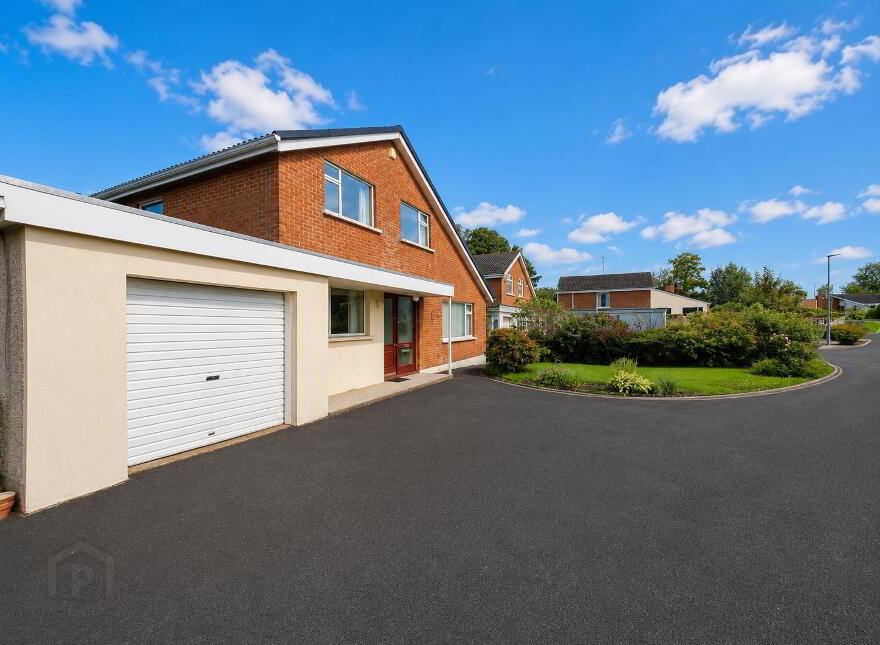 22 Sunnycrest Gardens, Omagh, BT79 7BH
