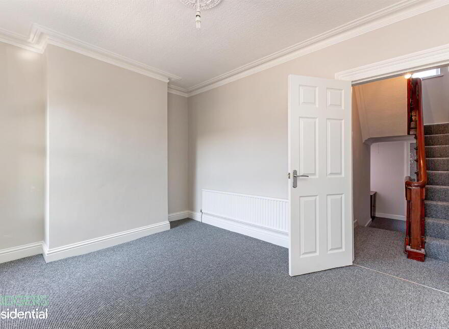 19 Willowfield Drive, Belfast, BT6 8HN